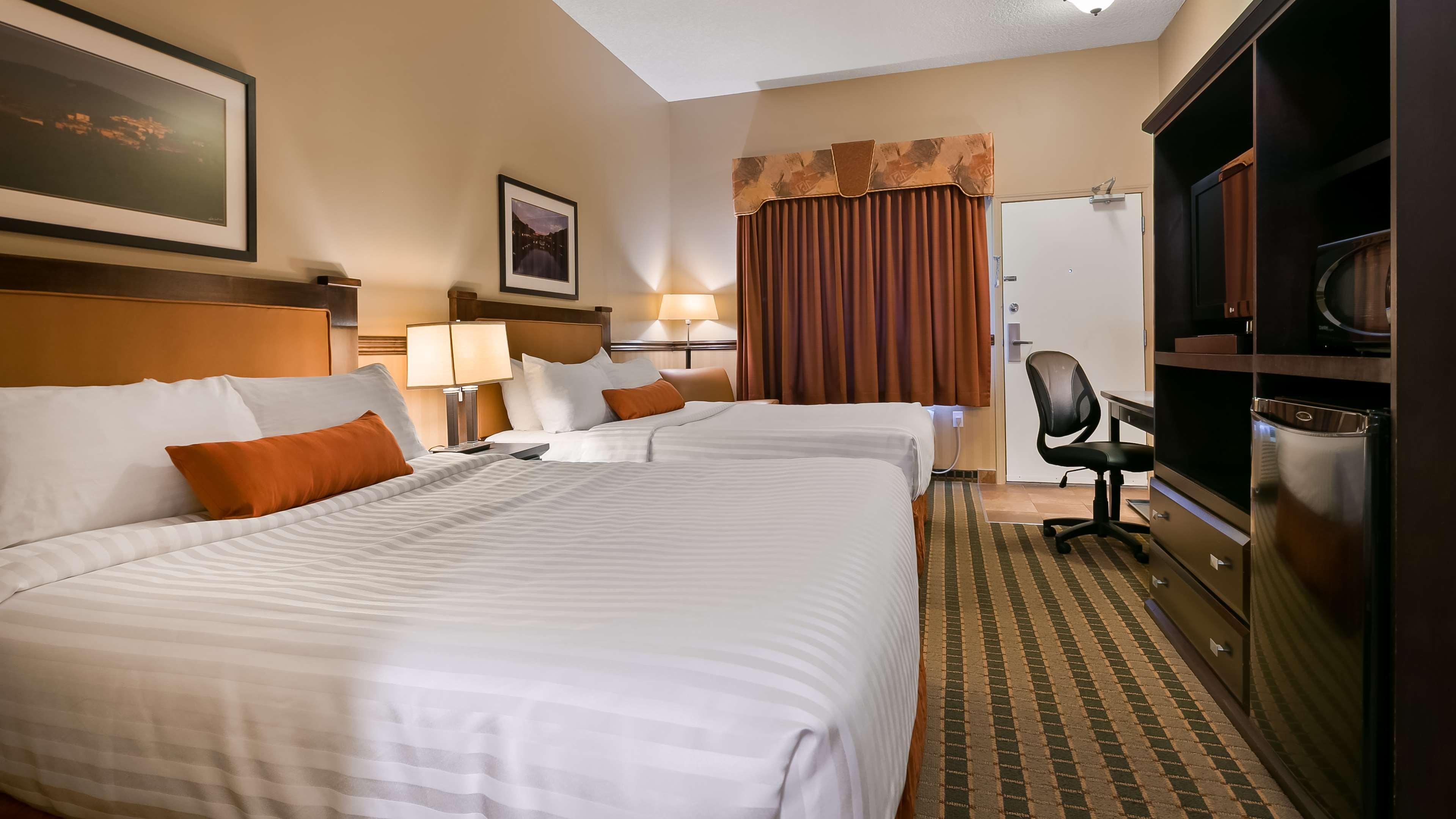 Best Western Diamond Inn Three Hills Exteriör bild