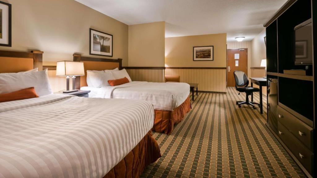 Best Western Diamond Inn Three Hills Exteriör bild