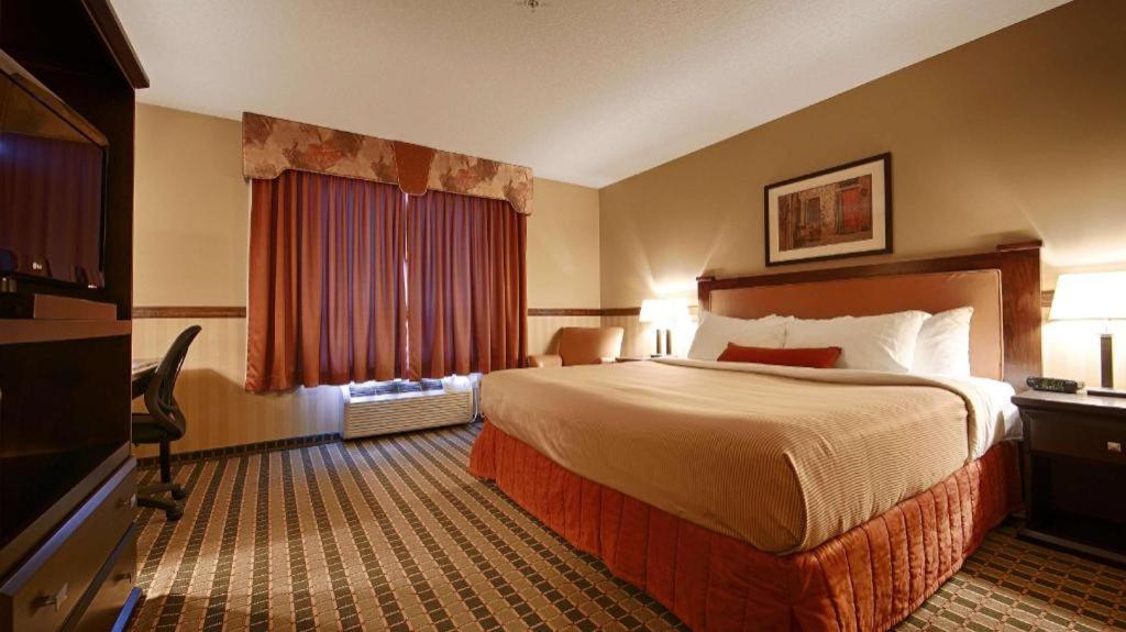 Best Western Diamond Inn Three Hills Exteriör bild
