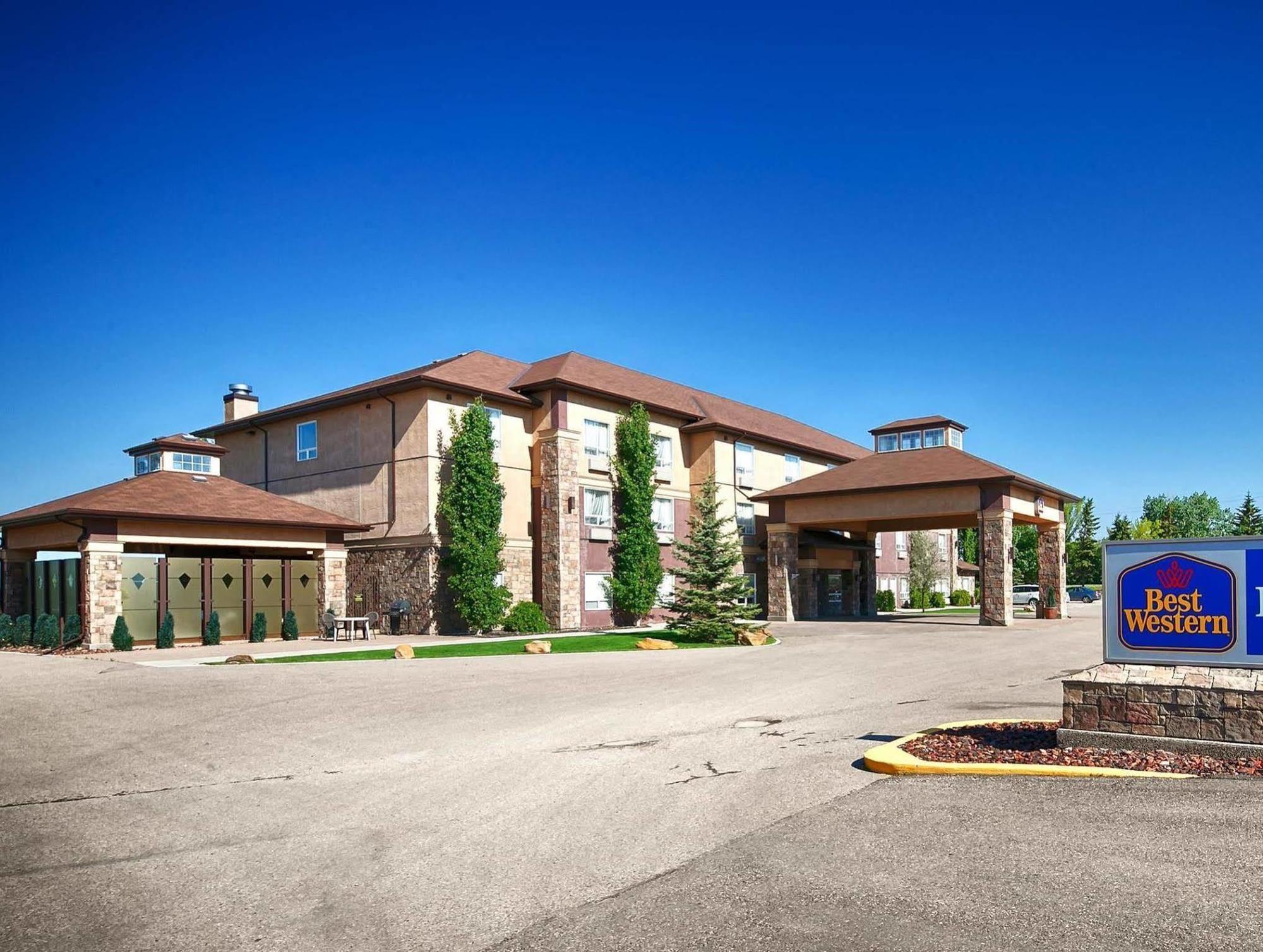 Best Western Diamond Inn Three Hills Exteriör bild